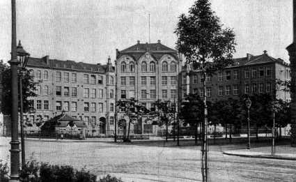 Die Schule um 1906